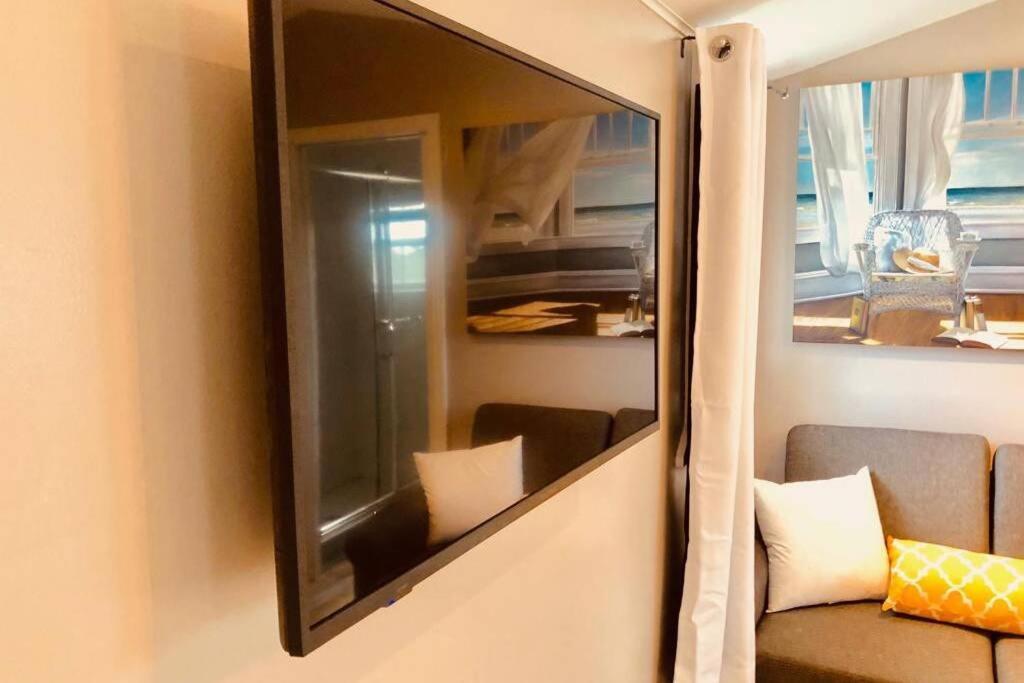 King & Queen Suite #8 Νασάου Εξωτερικό φωτογραφία
